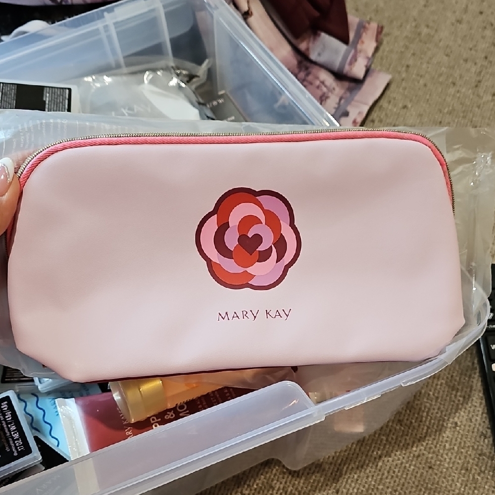 Mary Kay Blush Pink Cosmetic Case